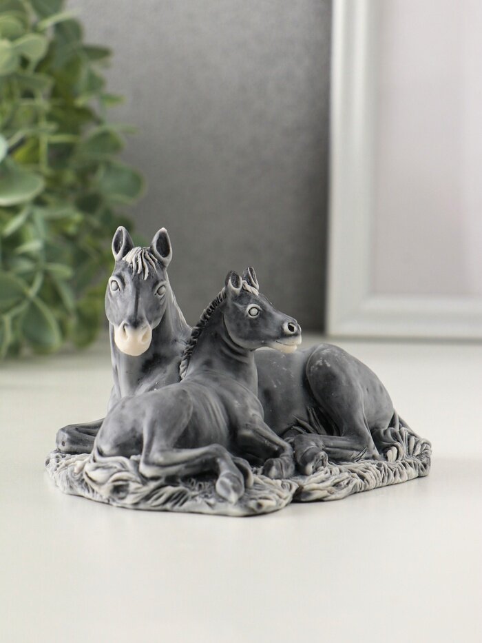Фигурка «Лошадь с жеребенком», 7 см — фото 1