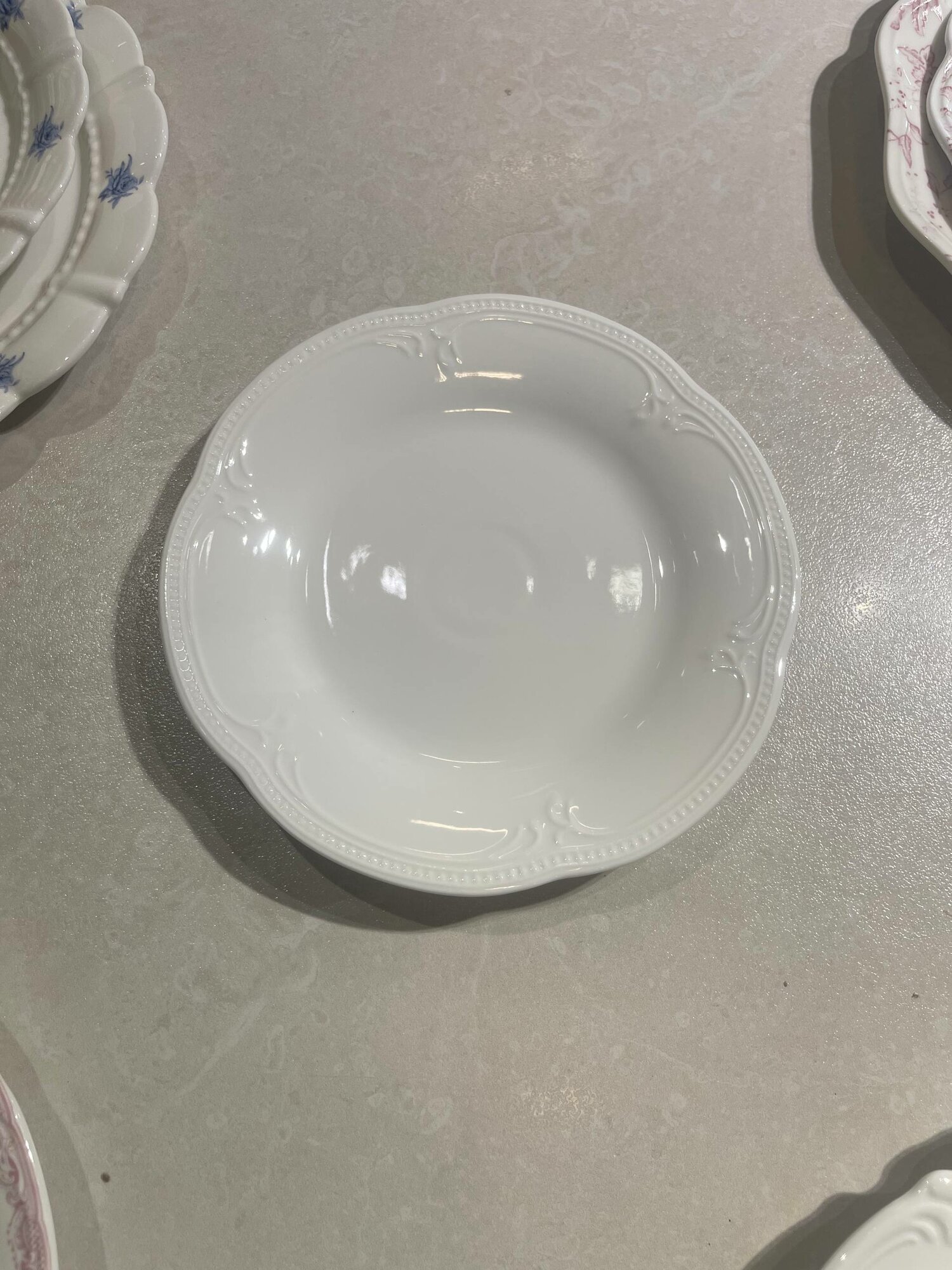 Керамическая тарелка « Светская эстетика» 20см, в стиле Pinterest — фото 1