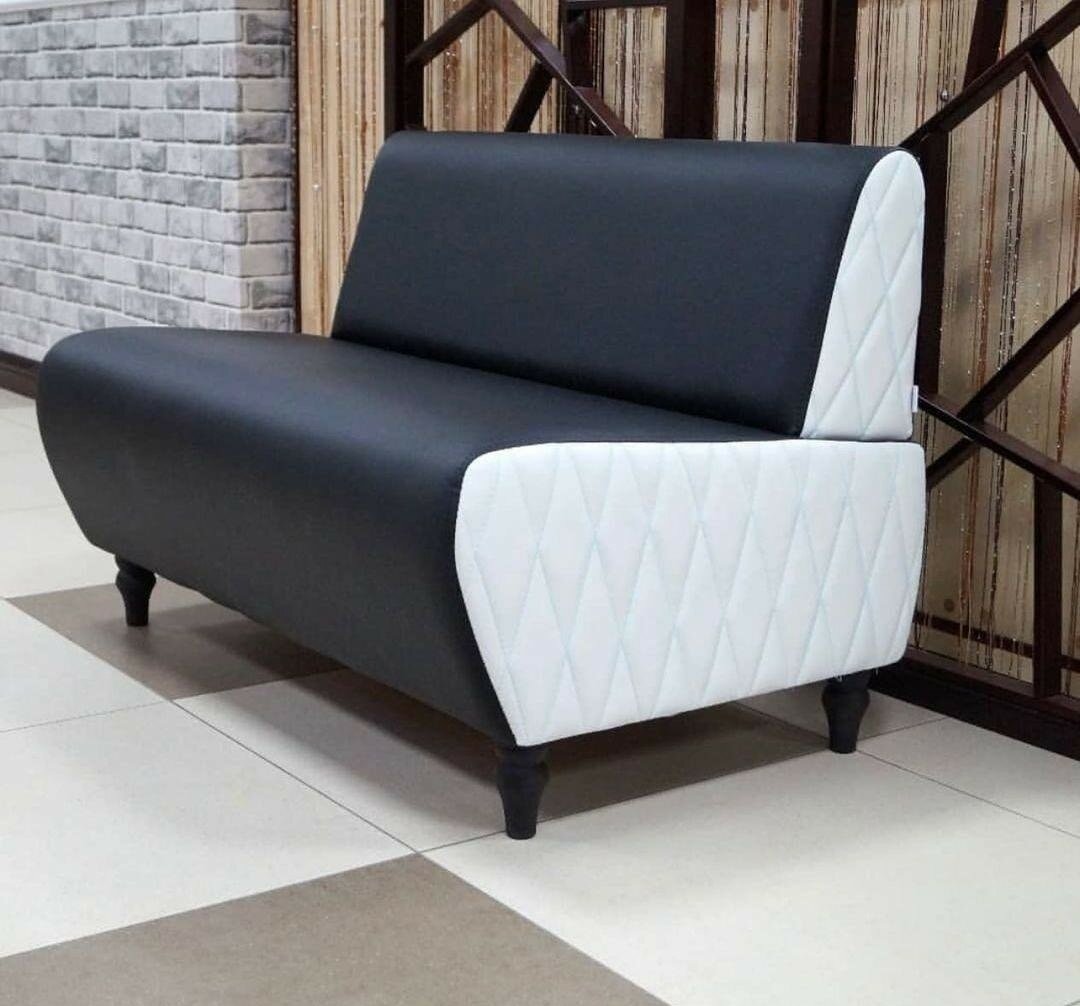 фото Диван "Lakshmi" экокожа, 110x67x73 см, черно/белый