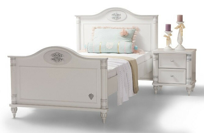 фото Кровать с фигурным изголовьем Romantic CILK12T01