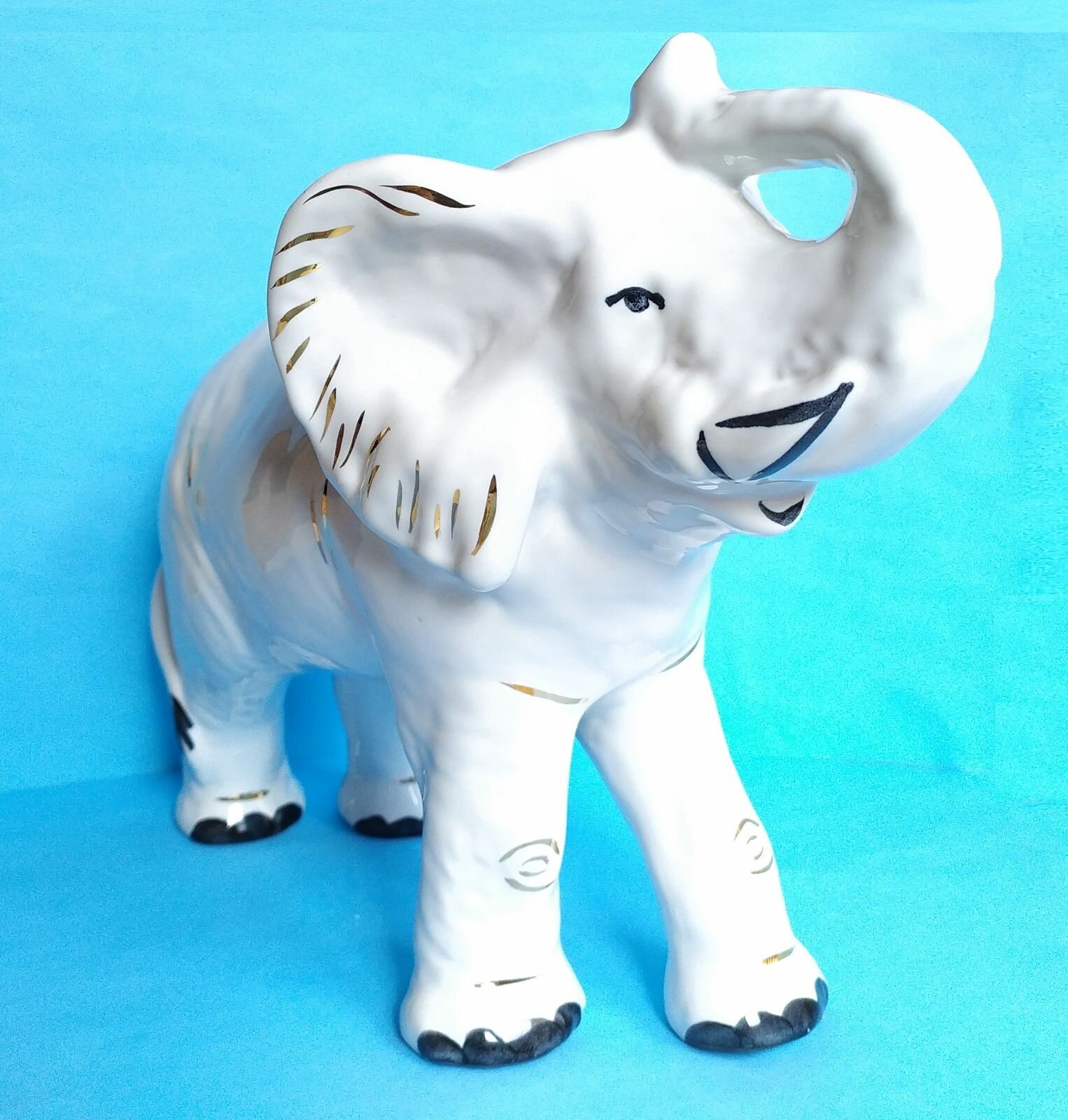Слон большой белый с позолотой КФ — фото 1
