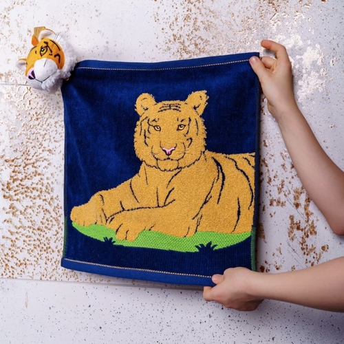 Детское полотенце для рук и лица с игрушкой тигр темно-синее