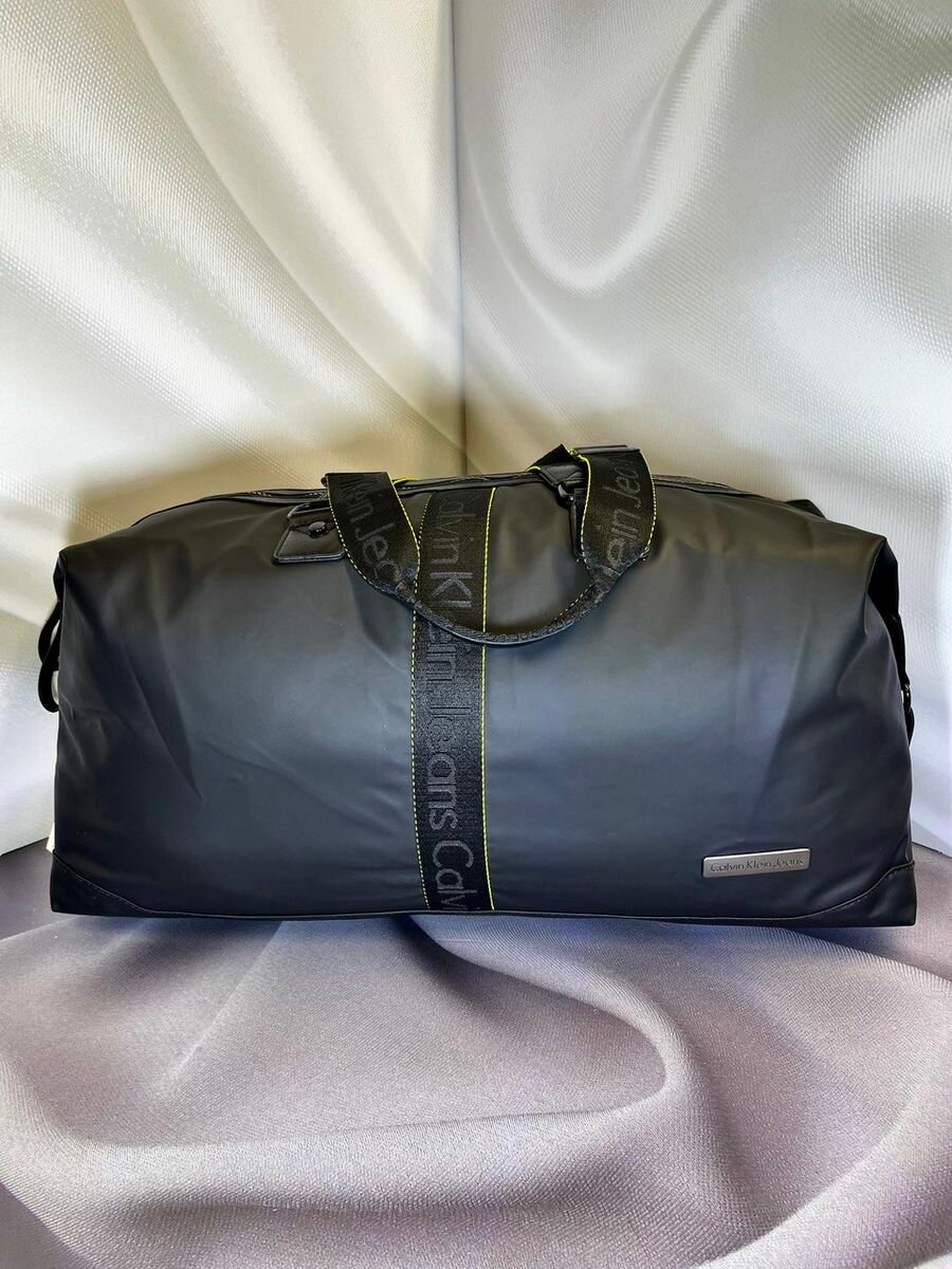 фото Сумка спортивная. Дорожная Calvin Klein