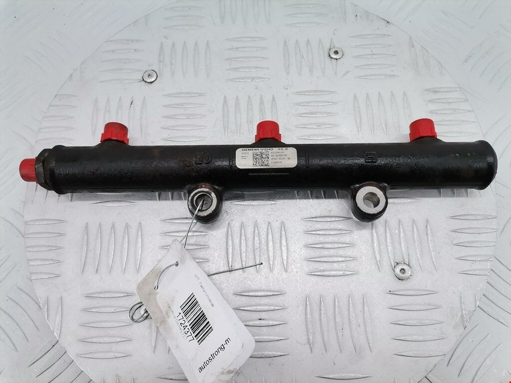 Рампа топливная (топливная рейка) Land Rover Discovery 3 4R8Q9D280BA арт. 1724377