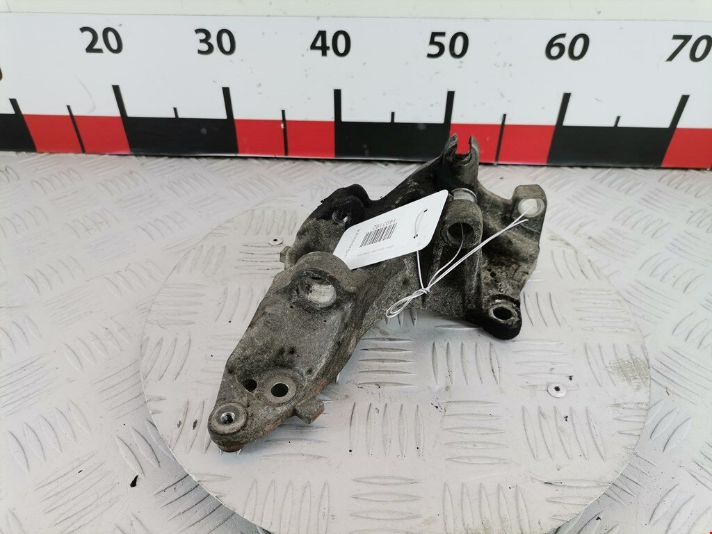 Кронштейн генератора Peugeot 407 9658199180 арт. 1493192