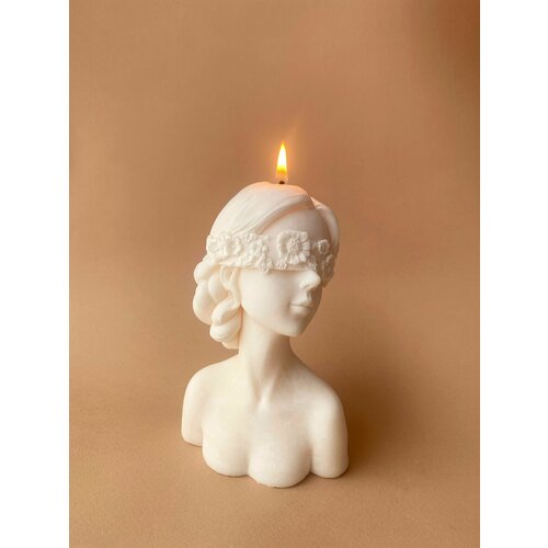 Свеча фигурнаяоливковый воскINSIDE YOU15 см Нимфа с завязанными глазами 1790₽