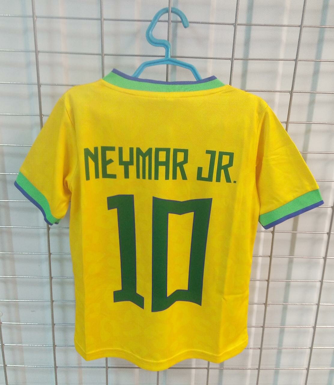 Футбольная Детская Неймар размер 18 ( на 5-6 лет ) форма ( майка + шорты ) сборной Бразилии по футболу №10 NEYMAR