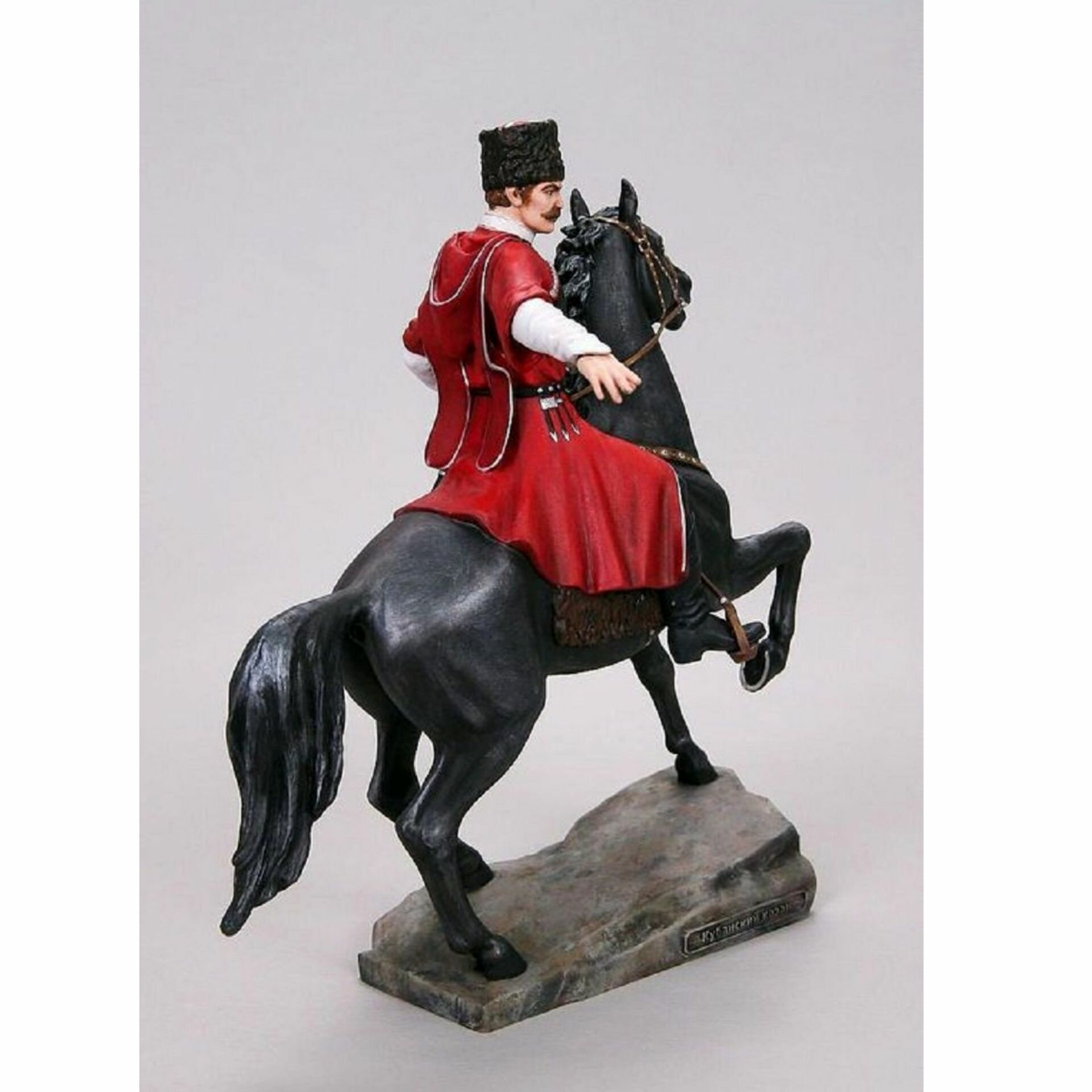 Статуэтка Кубанский казак, высота 25 см, литьевой мрамор, цвет черный, красный, (ручная роспись) — фото 1