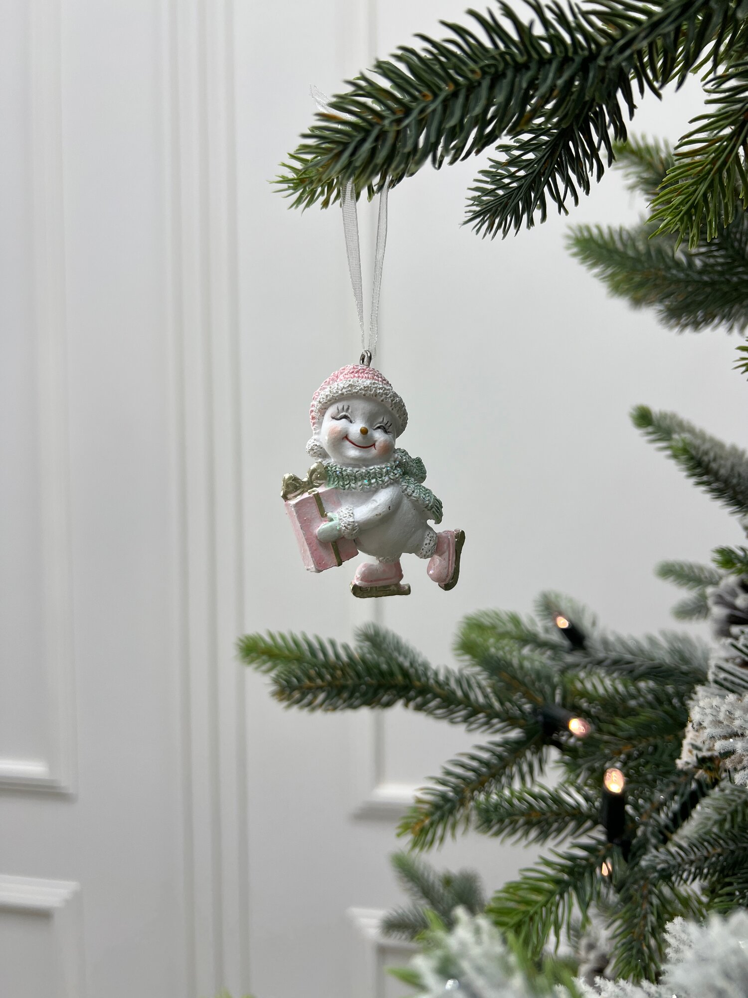 Елочная игрушка Лавка Чудес "Снеговик", полирезин, высота 6,5 см, 1 шт — фото 1