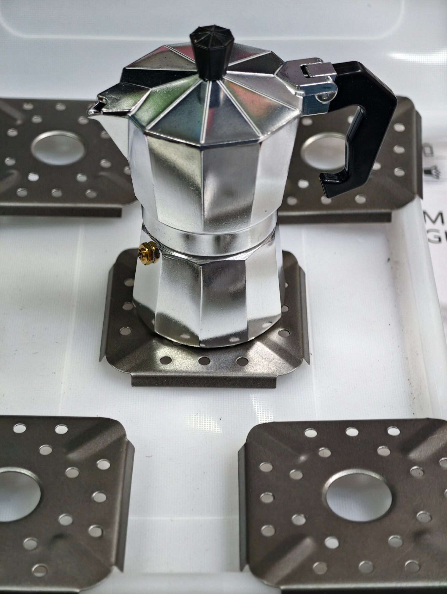 Гейзерная кофеварка Express  100мл серебристая  алюминий.