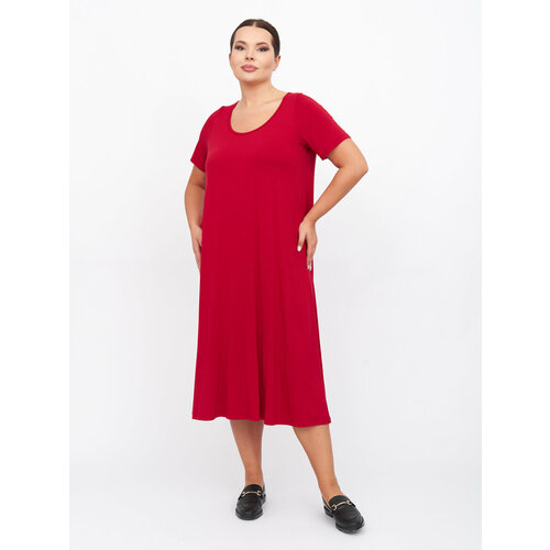 Женское платье большого размера plus size.<br>Классическое длинное женское платье макси из однотонного трикотажа красного цвета. Универсальная базовая модель. Платье А-силуэта, свободное, расширяется книзу. Платье с круглым вырезом горловины и короткими втачными рукавами. Простота и лаконичность платья позволяет сочетать его с различными аксессуарами, а насыщенный красный оттенок привлечет внимание окружающих. Платье подходит для повседневной носки или для формальных мероприятий. Оно прекрасно скрывает несовершенства в области бедер и подходит для полных фигур с любым типом. Идеальная модель для представительниц прекрасного полы с пышной фигурой. Смело экспериментируйте с аксессуарами, и именно ваше платье будет особенным, а вы в нем ослепительной!<br>Купить женское платье можно оптом или в розницу в интернет-магазине женской одежды больших размеров Артесса Plus size. Устройте себе шопинг, не выходя из дома.