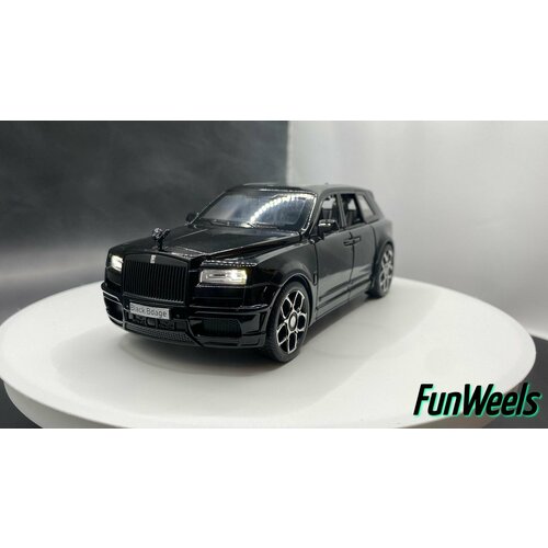 Детская игрушка металлическая Rolls-Royce Cullinan (Ролс-Ройс Куллинан) / Масштаб 1:32