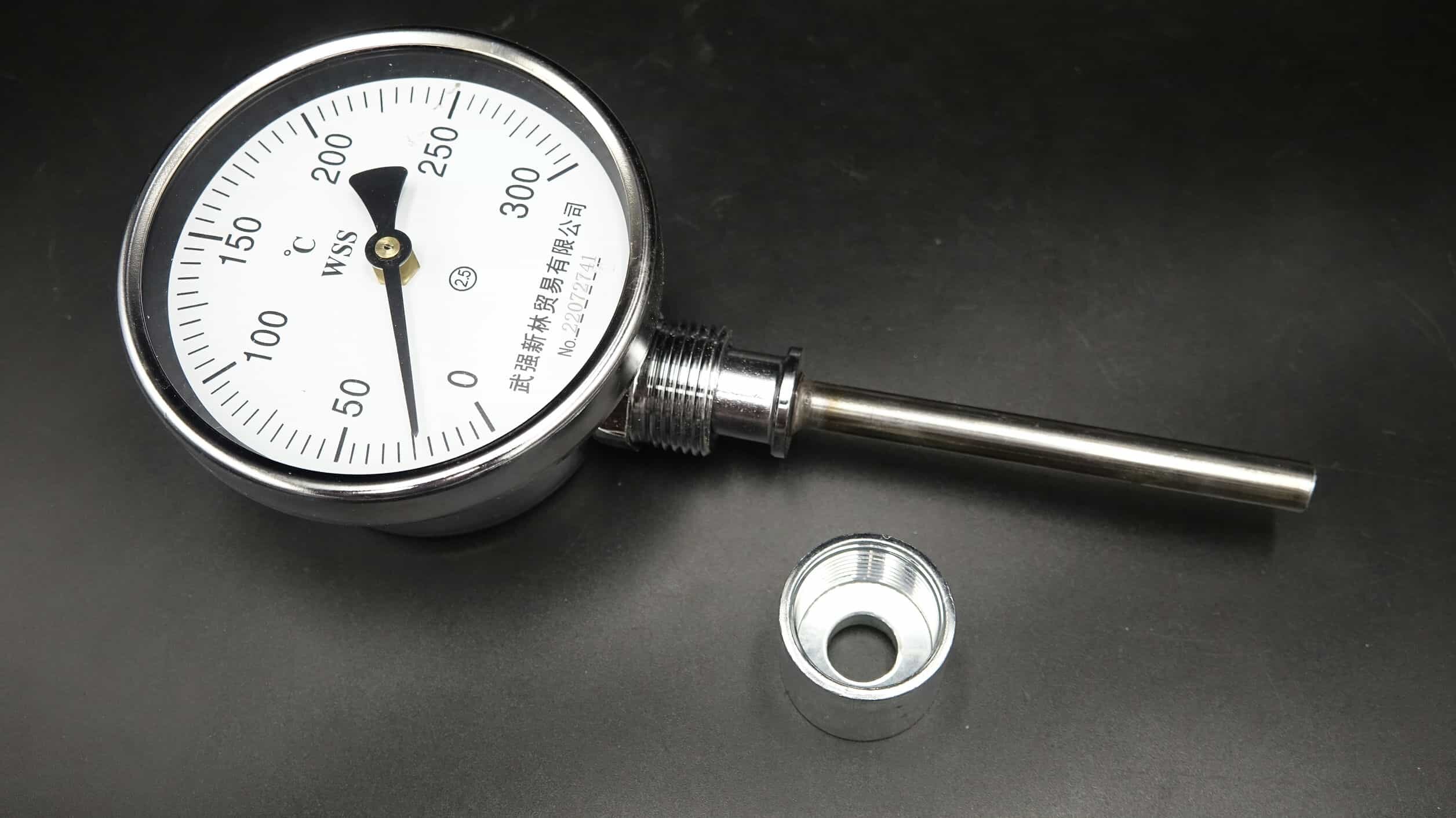 Биметаллический термометр 300°C+ резьбовая муфта вварная, датчик 100 мм