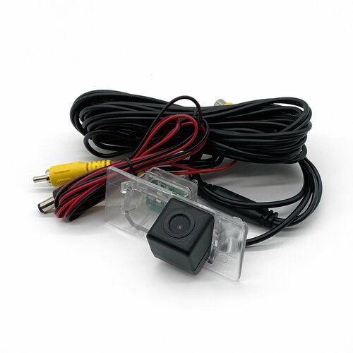 Камера заднего вида в плафоне Skoda Yeti Kodiaq Karoq Rapid SuperB Octavia A7 A8 1859₽