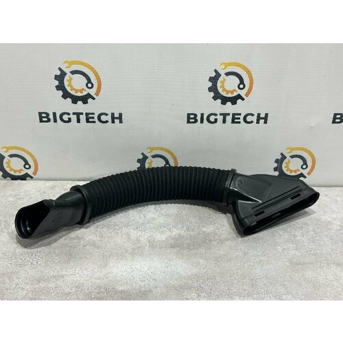 Патрубок воздушного фильтра правый Mercedes Benz W166 X166 C292 A6420946897