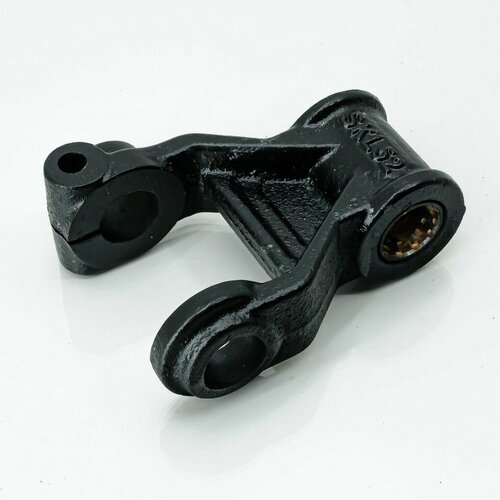 Серьга задней рессоры HINO 500 5 тонн леваяправая вид 1 ZEVS 5490₽