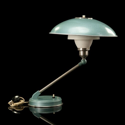 Лампа настольная в стиле конструктивизм металл эмаль хромирование пластик 25350₽