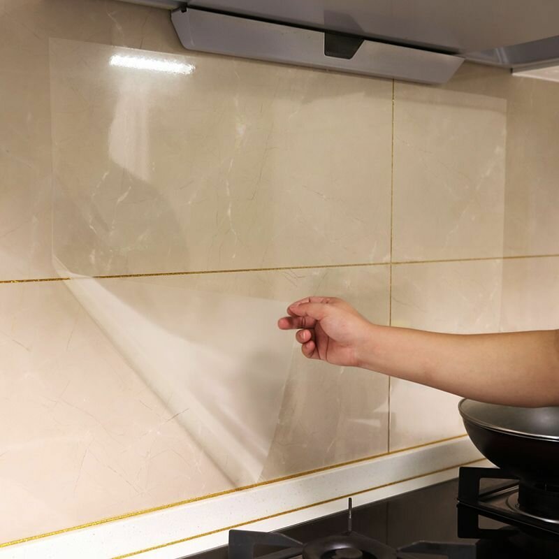 фото Защитная пленка для кухни (настенная наклейка для защиты фартука и стола от брызг), самоклеящаяся с маслостойким покрытием, 45х70 см, прозрачная