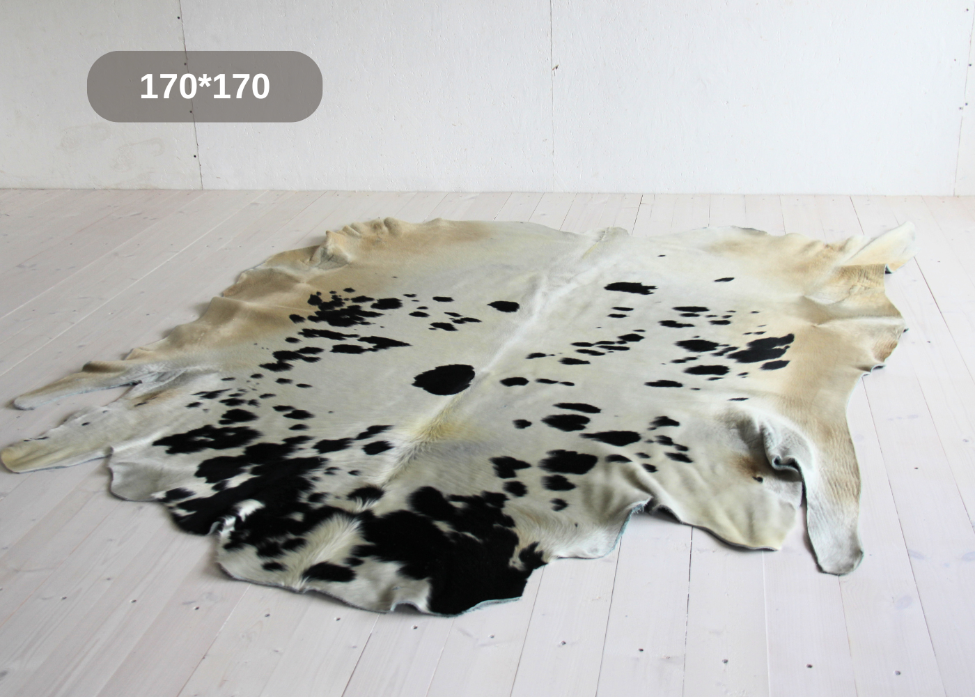Ковер шкура коровы натуральная природный окрас Shkura-Dekor черно-белая пятнистая 1.7*1.7