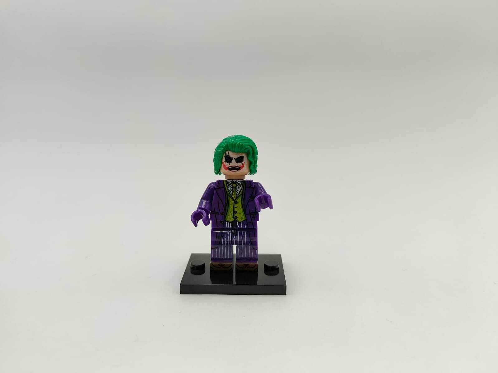 Минифигурка "Джокер", фигурка суперзлодея Joker, врага Бэтмена, вселенная DC — фото 1