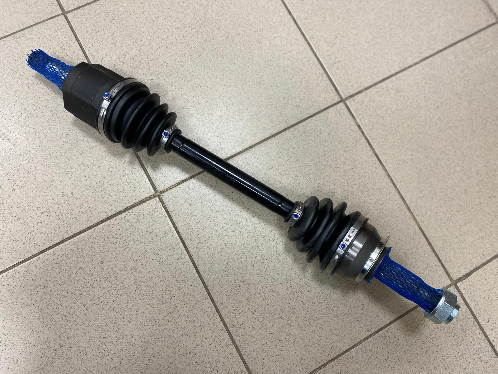 Привод в сборе, для Chevrolet Cobalt / Ravon R4, МКПП, левый