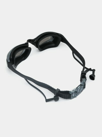 Очки для плавания с UV-защитой, антизапотевающим покрытием и регулируемым ремешком, в комплекте компактный футляр. — фото 1