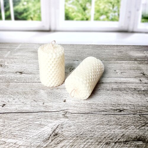 Свеча белая из натурального воска 