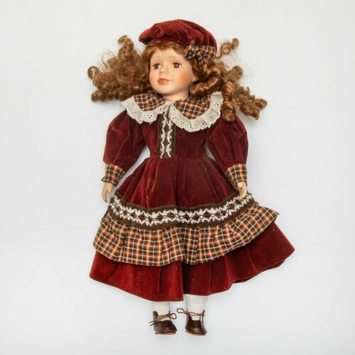 Кукла в бордовом платье и берете (винтажная), фарфор винтажная статуэтка малыш фарфор дания bing