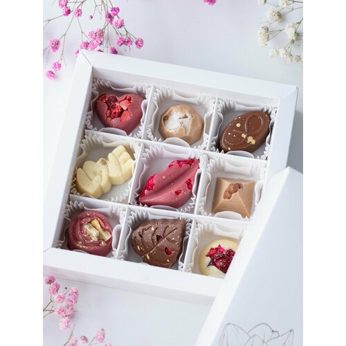 Шоколадные конфеты ручной работы с ягодами и фруктами, подарок на 8 марта в премиальной коробке, 9шт