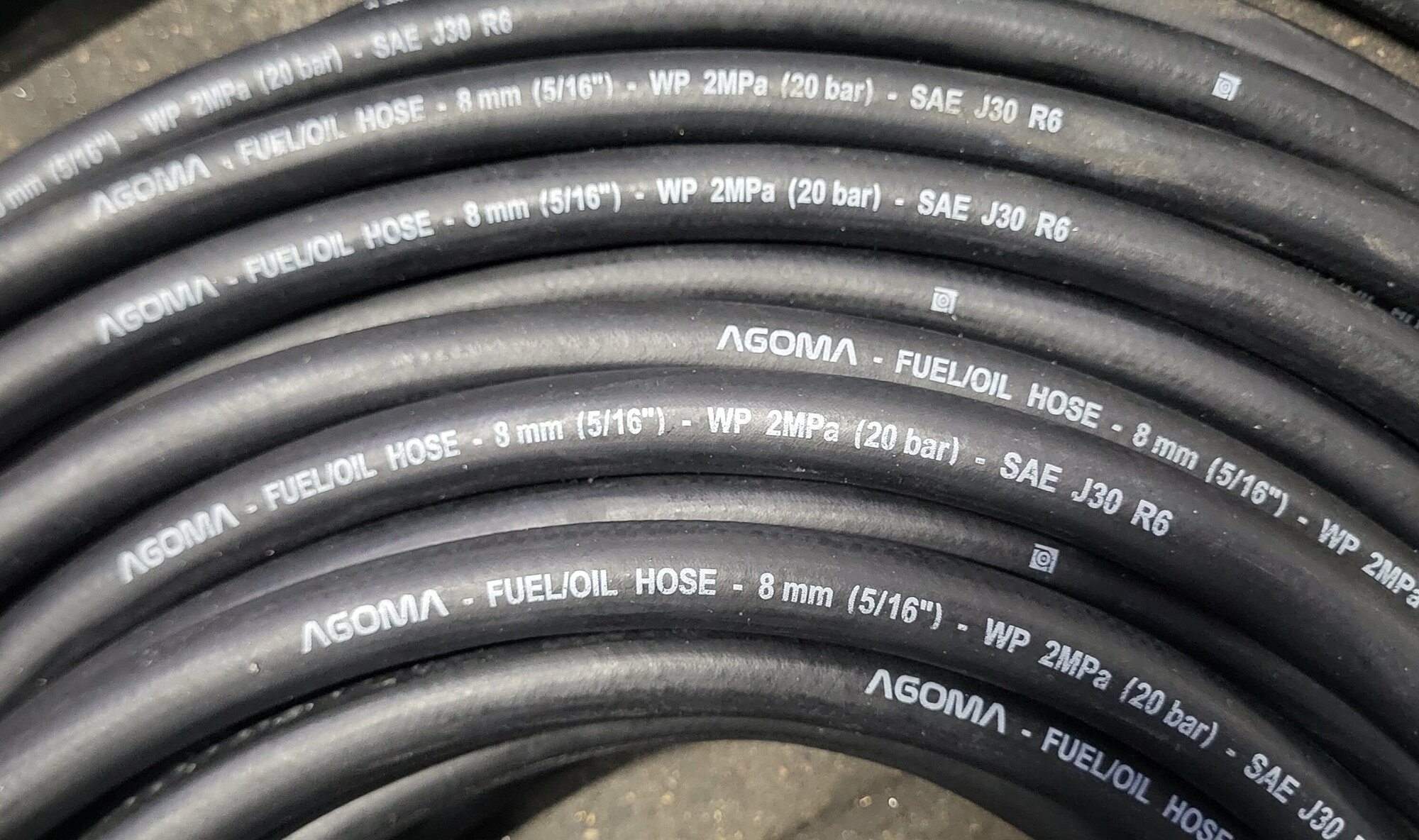 фото Рукав напорный маслобензостойкий D8 мм 20 бар (5 метров)