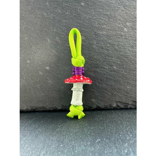 фото Темляк с латунной бусиной мухомор окрас l.a.f.t.