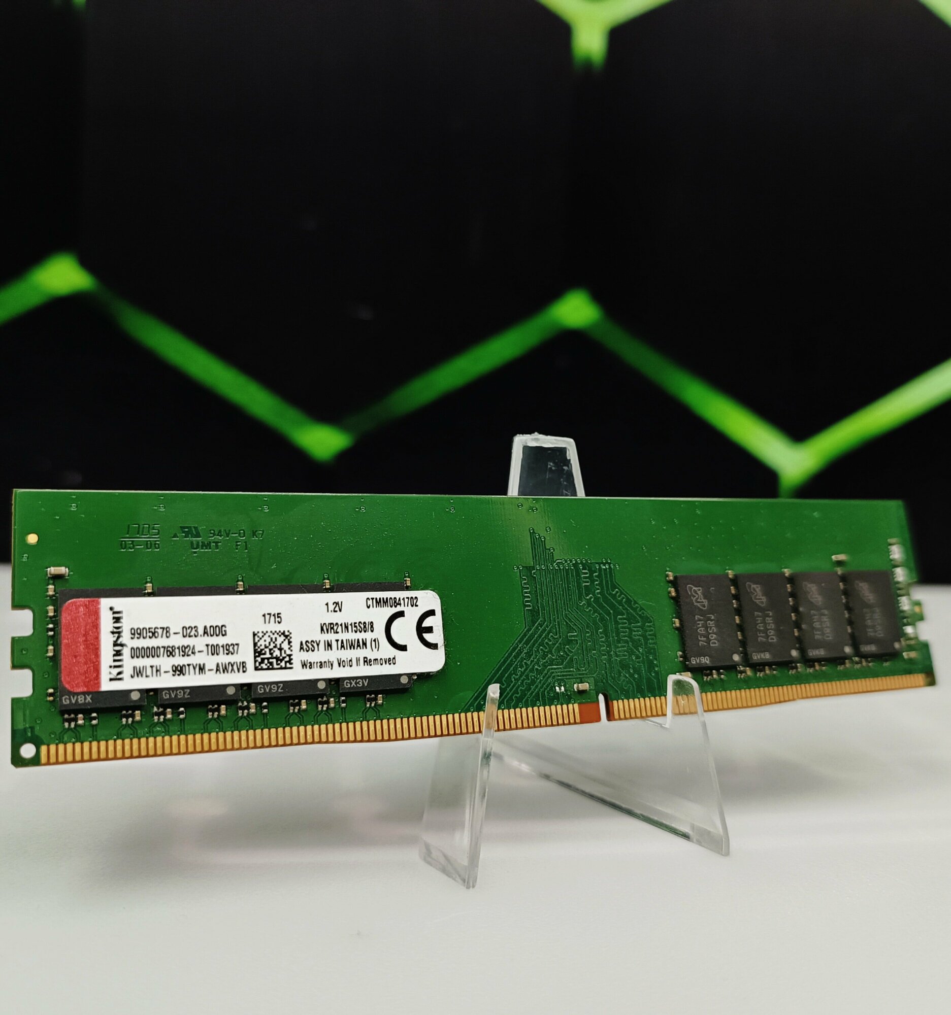 Модуль памяти Kingston ValueRAM [KVR21N15S8/8] 8 ГБ DDR4