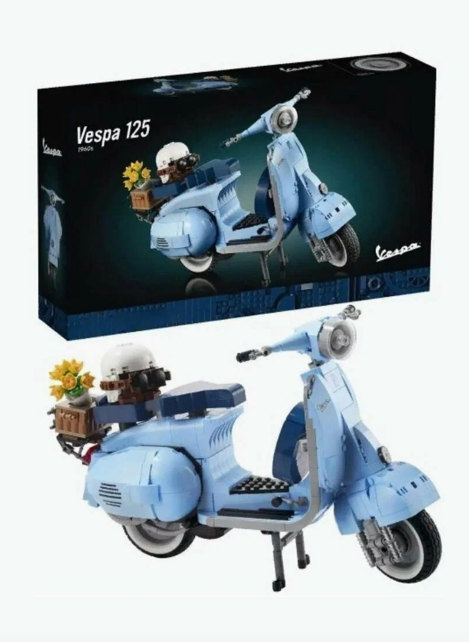 Конструктор Creator Мотоцикл Vespa 125, 1106 деталей