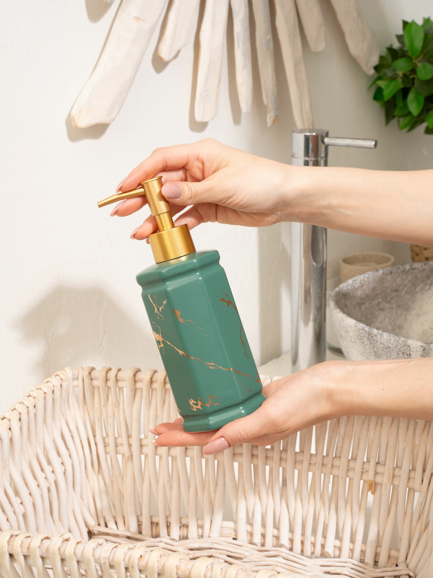 Дозатор для жидкого мыла; Moda Decor — фото 1