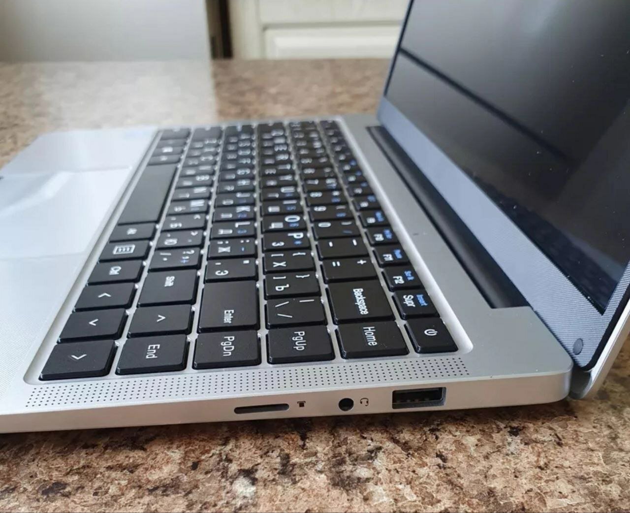 14" Ноутбук Frbby V10 Lightbook, Intel Celeron J4105(1.5 ГГц), RAM 8 ГБ, SSD 256 ГБ, Intel(R) Uhd Graphics, Windows 11 — фото 3