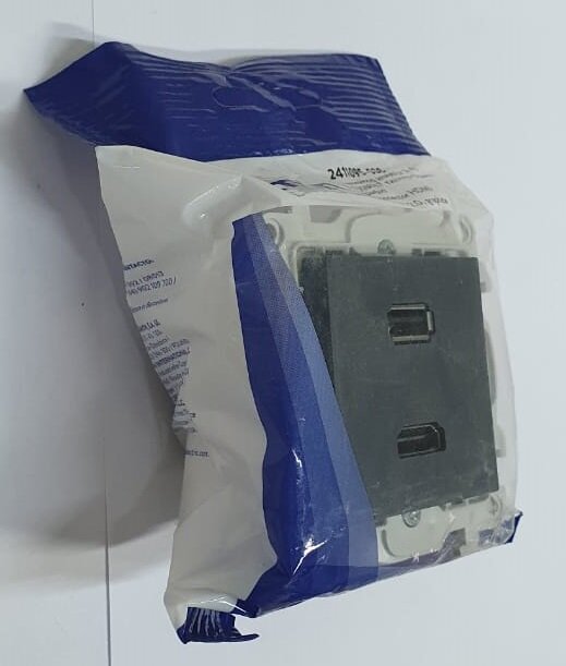 24 Harmonie 2411095-038 Розетка информационная (USB+HDMI, под рамку, скрытая установка, графит) Simon - фото №6