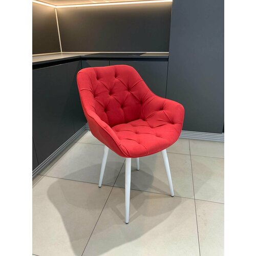 Стул мягкий со спинкой и подлокотниками на белых ножках, малиновый