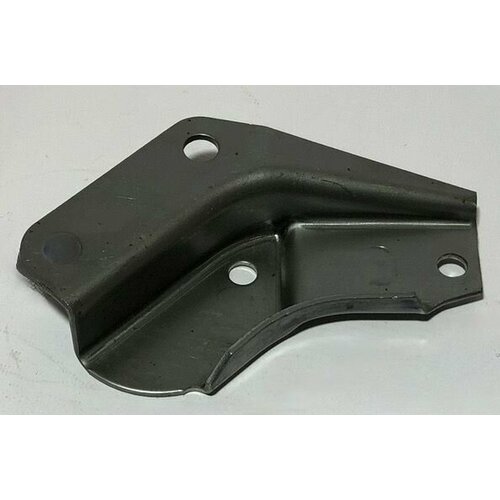 Кронштейн крепления стабилизатора к нижнему рычагу левый для ВАЗ 2121 Лада Нива 21213 21214 2131 644₽