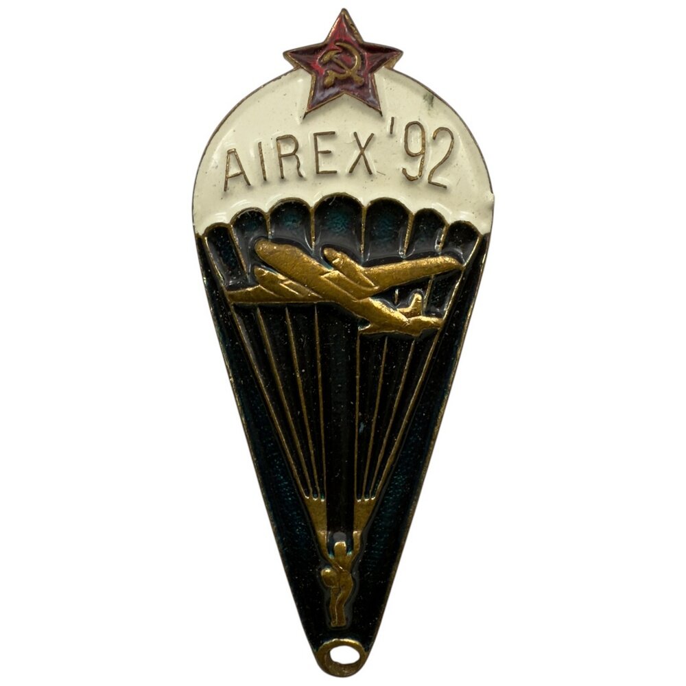 Знак "Парашютист. Airex 92" Россия 1992 г.