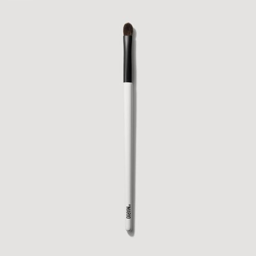 Изображение товара Makeup by Mario кисть для нанесения теней E5 Precision Eyeshadow Brush