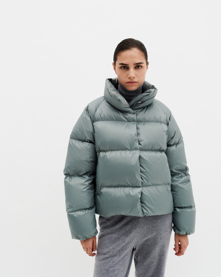 фото Пуховик укороченный с наполнителем из 90% пуха, ментоловый