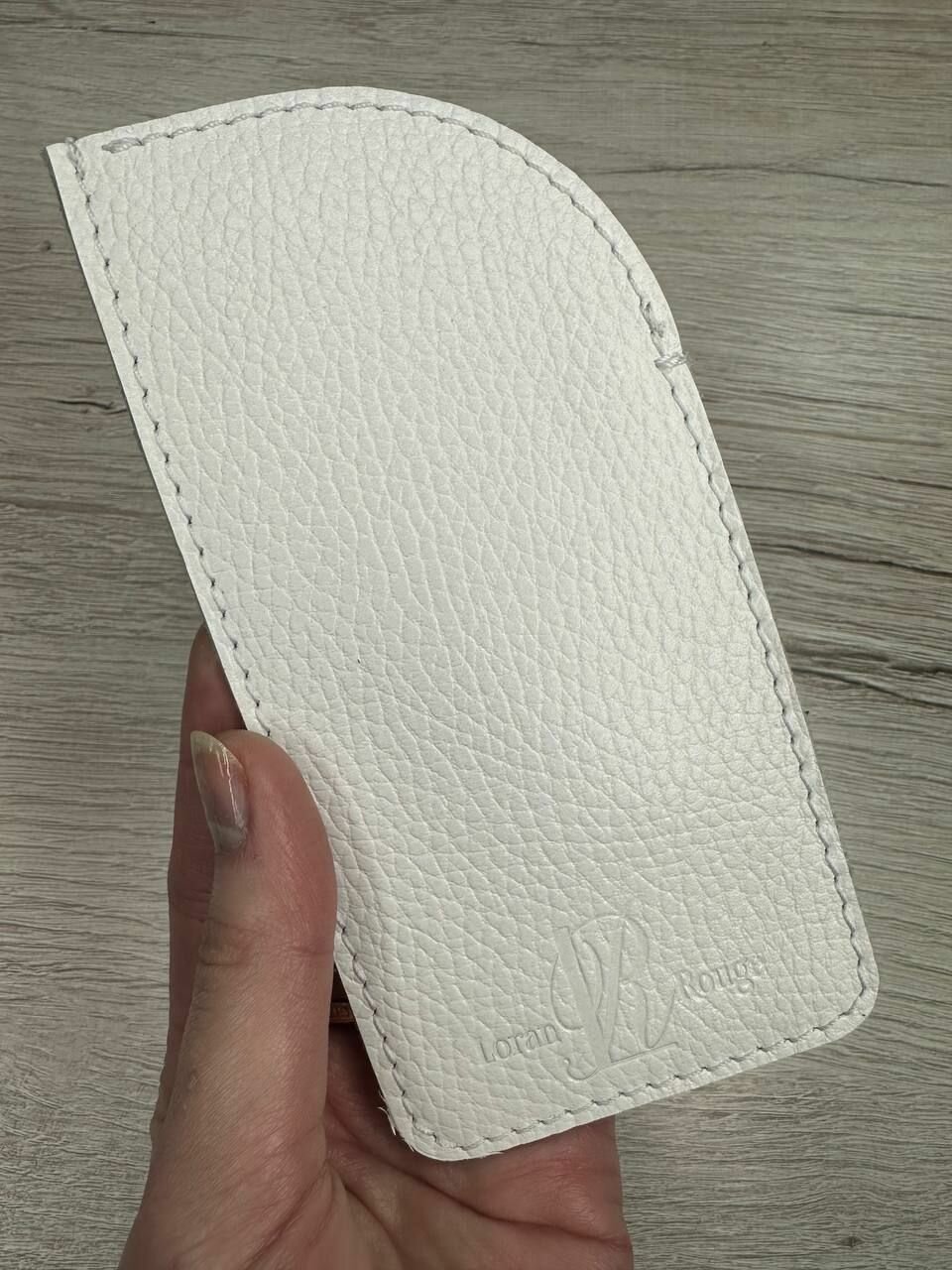 Футляр из натуральной кожи для очковЧехол кожаныйОчечник флоттер белый