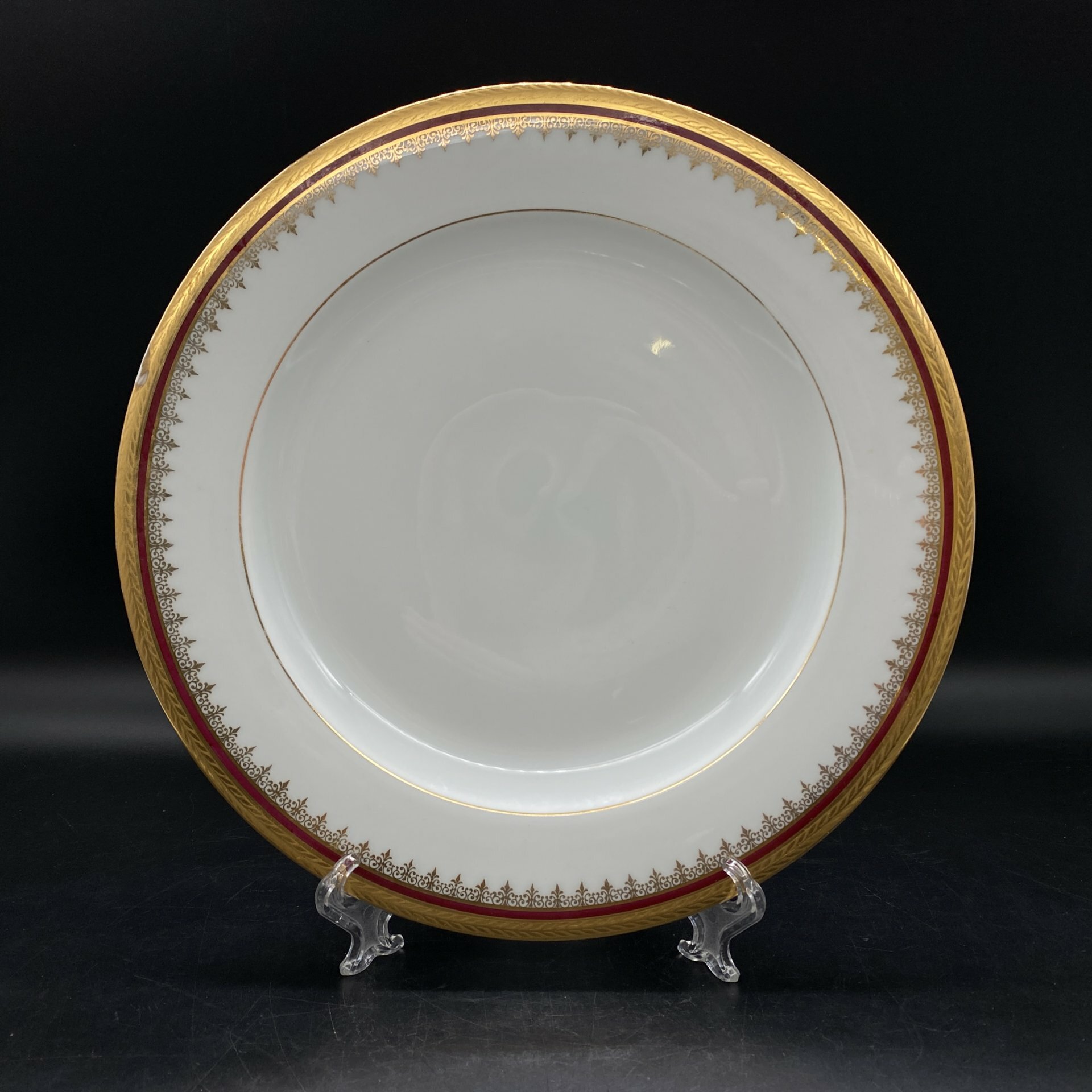 Тарелка обеденная "Бордо и золото", фарфор, деколь, золочение, Limoges, Франция