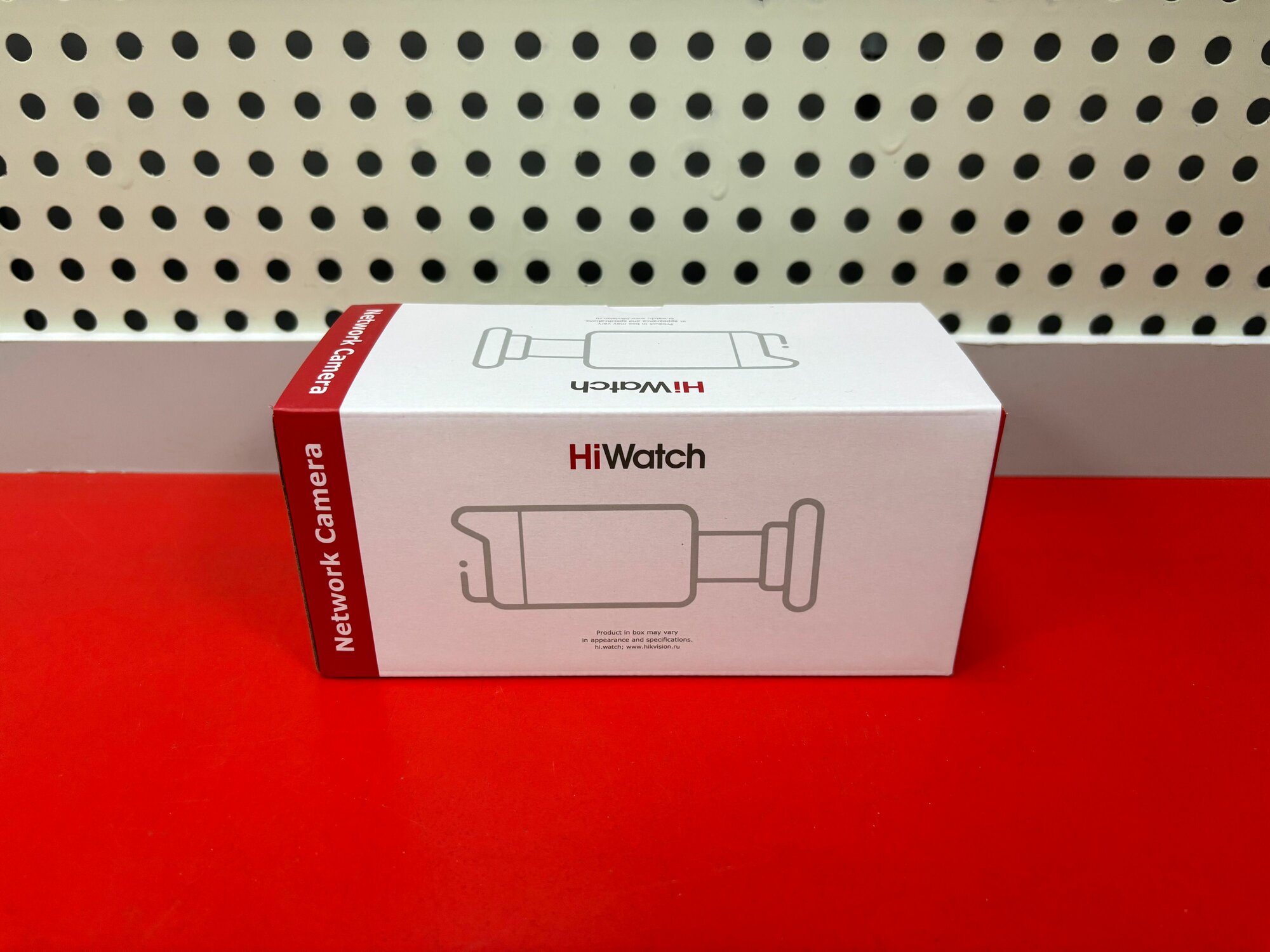 Hiwatch IPC-B040 (2.8mm). 4 Мп уличная цилиндрическая IP-камера с EXIR-подсветкой до 30 м