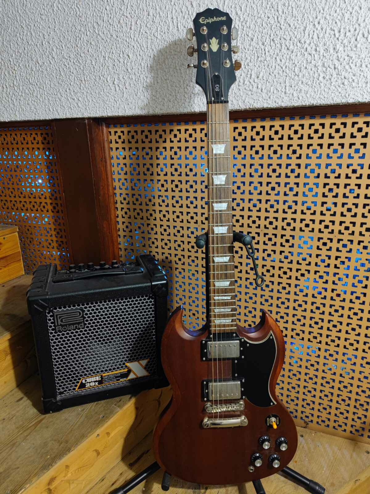 Epiphone SG G400 Электрогитара. Гитара.