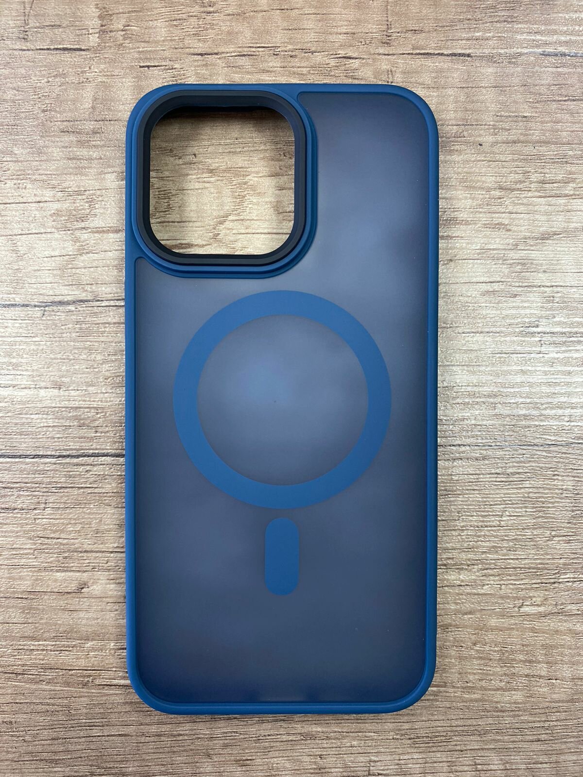 Чехол для iPhone 15 Pro Max прозрачно-синий (MagSafe)/мягкий/противоударный