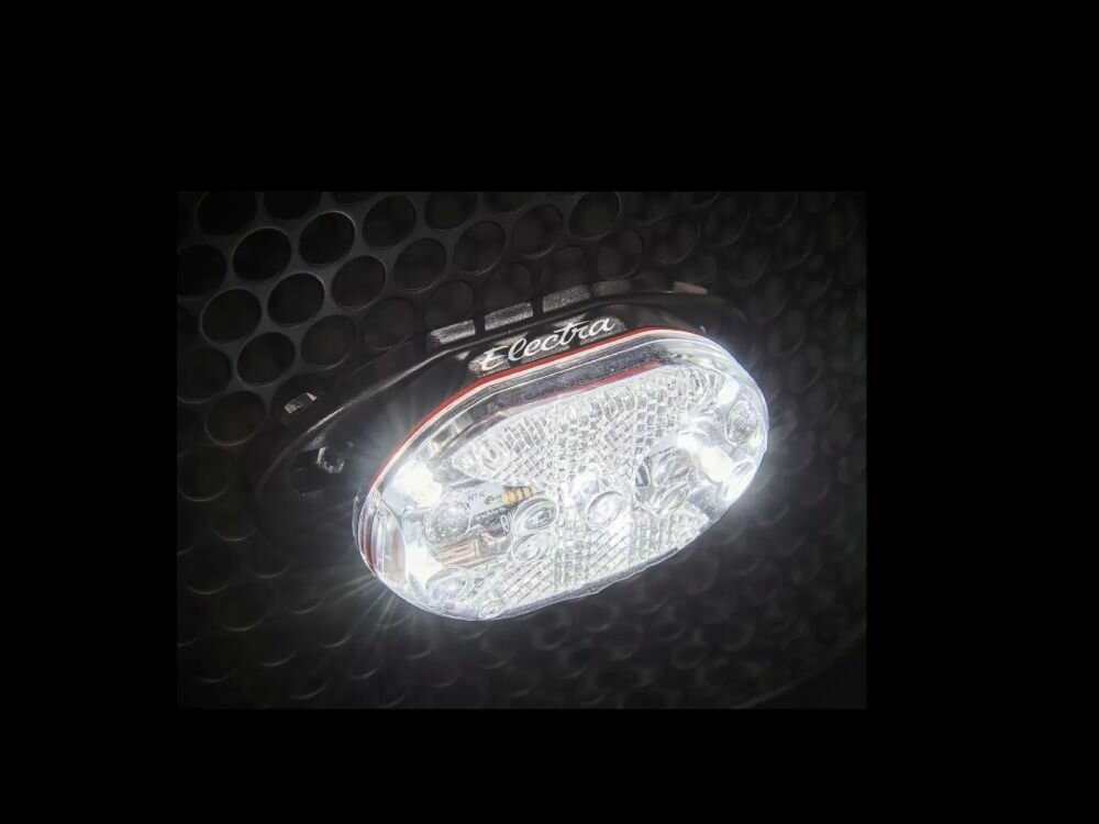 Фонарь для велосипеда Electra LED Black передний защита IPX3 видимость 200м — фото 1