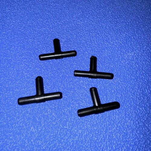 Тройники 4шт чёрные под стандартный шланг компрессорный 4мм 290₽