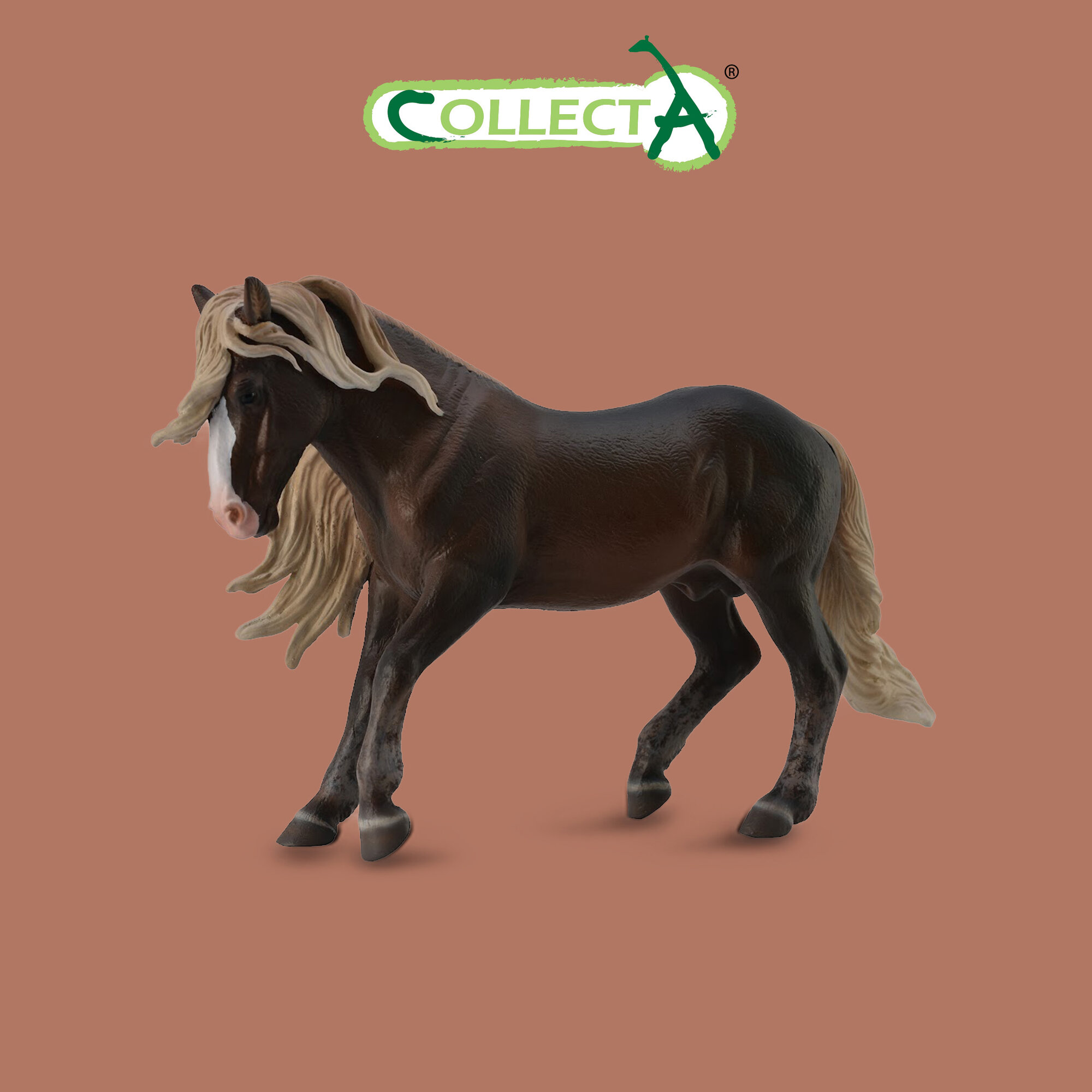 Фигурка лошади Collecta "Жеребец блэк-форрест" высота 11 см, 88769b