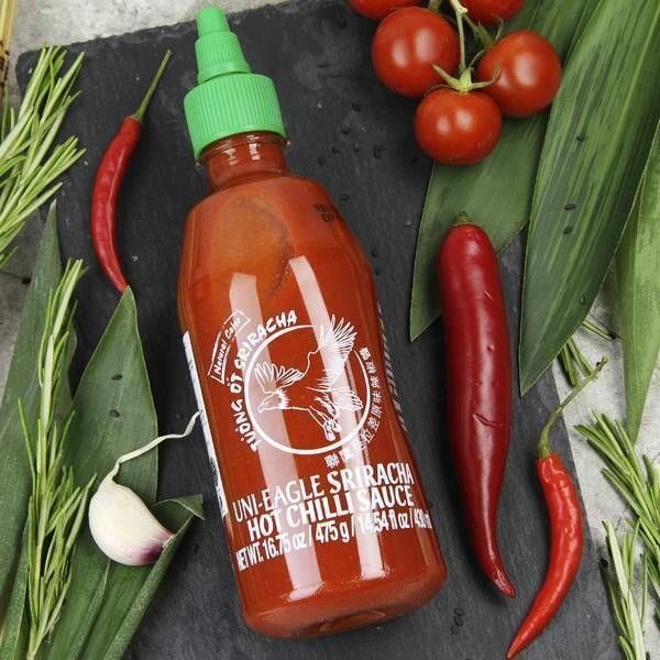 Uni-Eagle cоус "Шрирача/Shriracha Hot Chilli Sauce" (0,475кг/430мл) пласт. бут. (Тайланд)